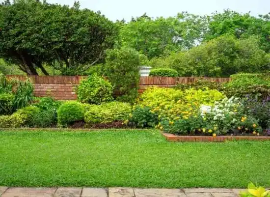 landscaping services Lansing